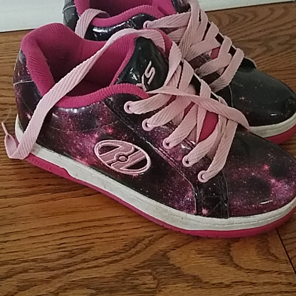 Girls  Heelys